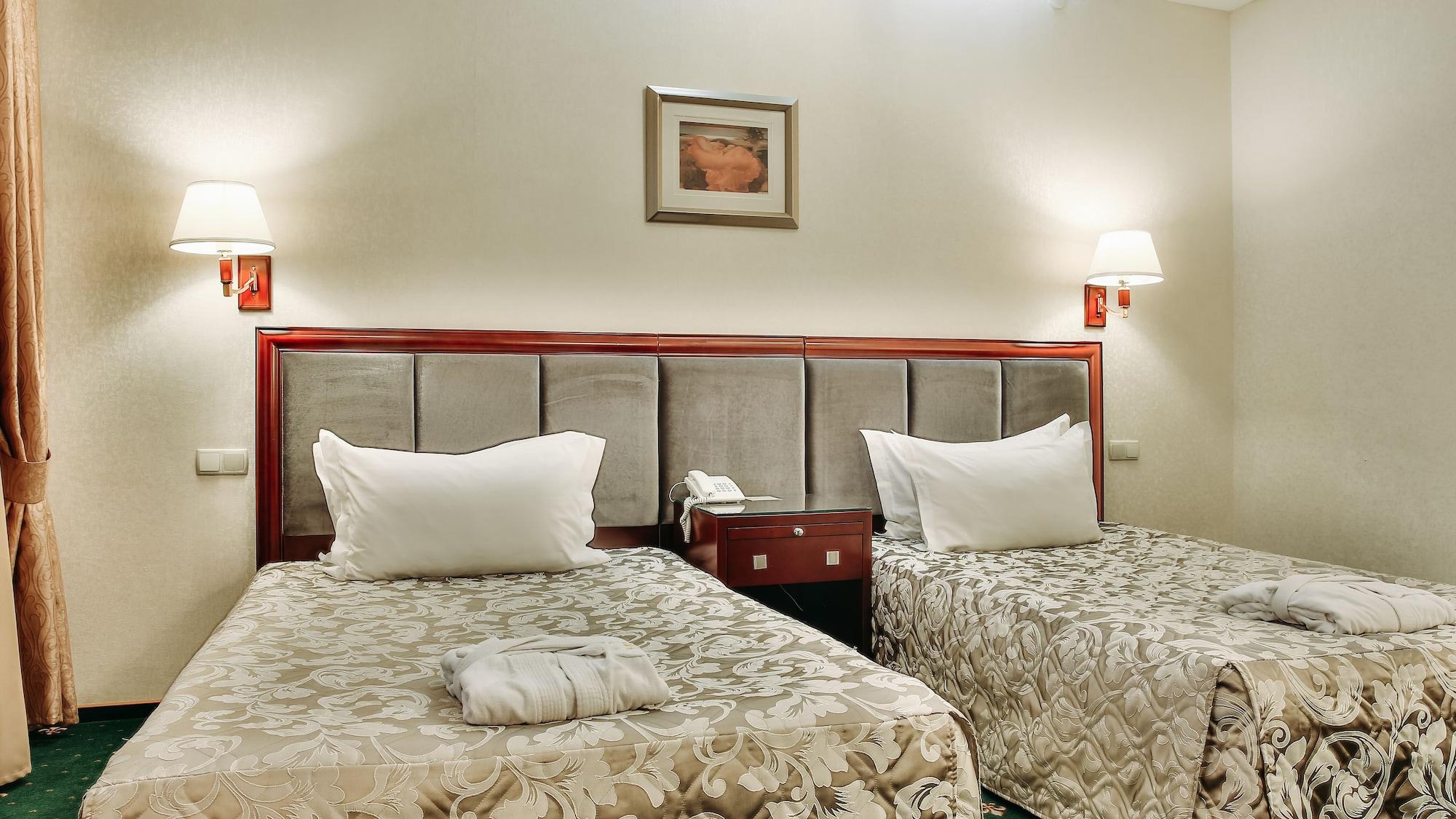 Goldman Empire Hotel Astana Ngoại thất bức ảnh