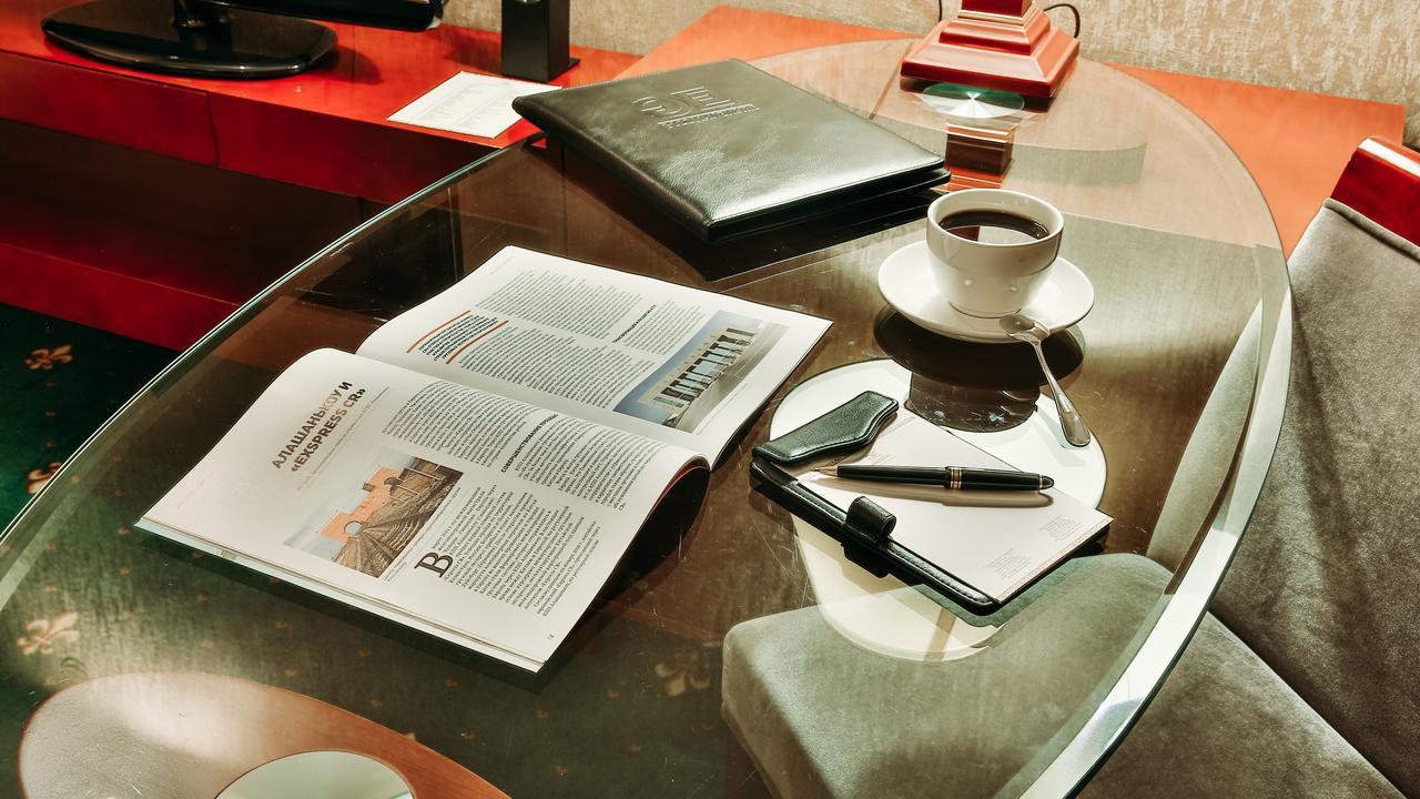 Goldman Empire Hotel Astana Ngoại thất bức ảnh