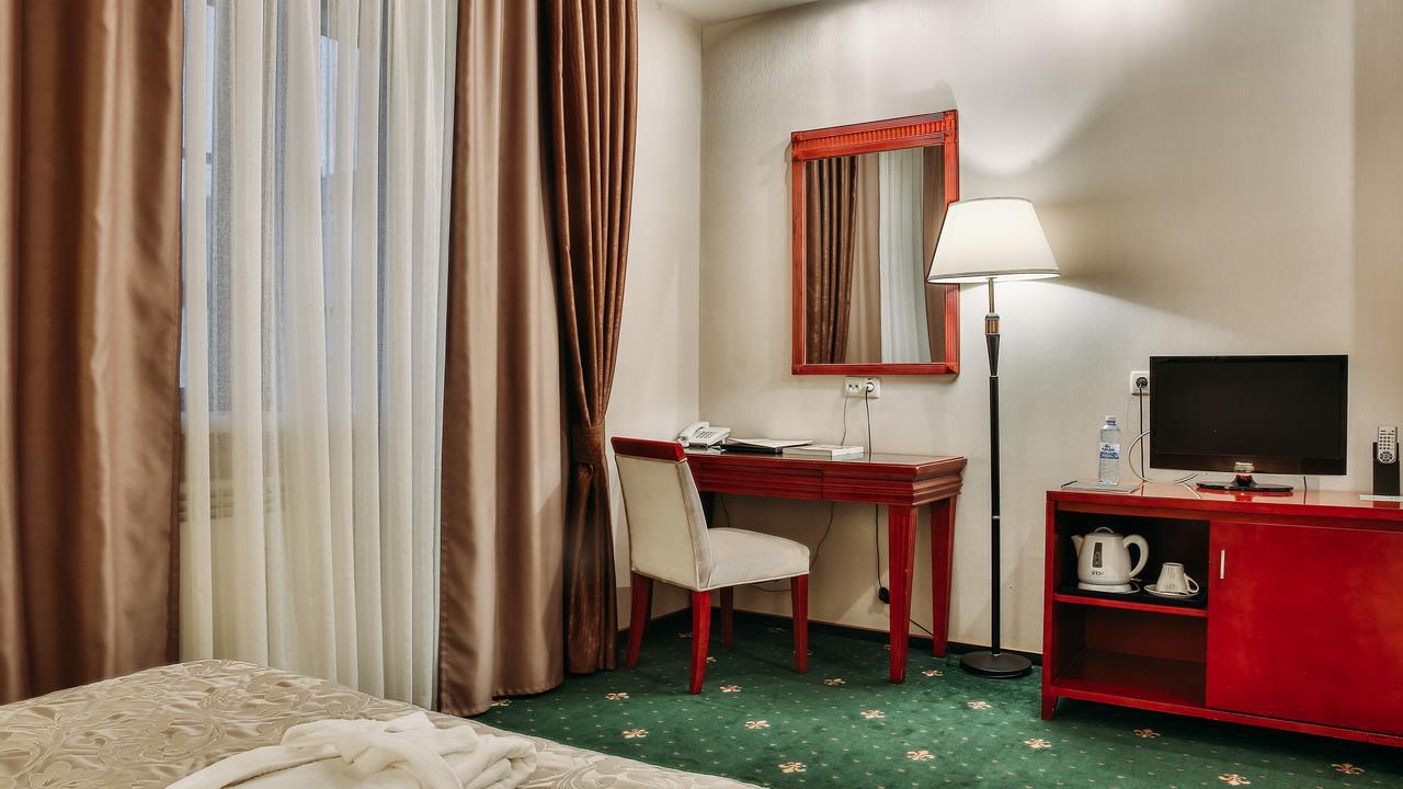 Goldman Empire Hotel Astana Ngoại thất bức ảnh