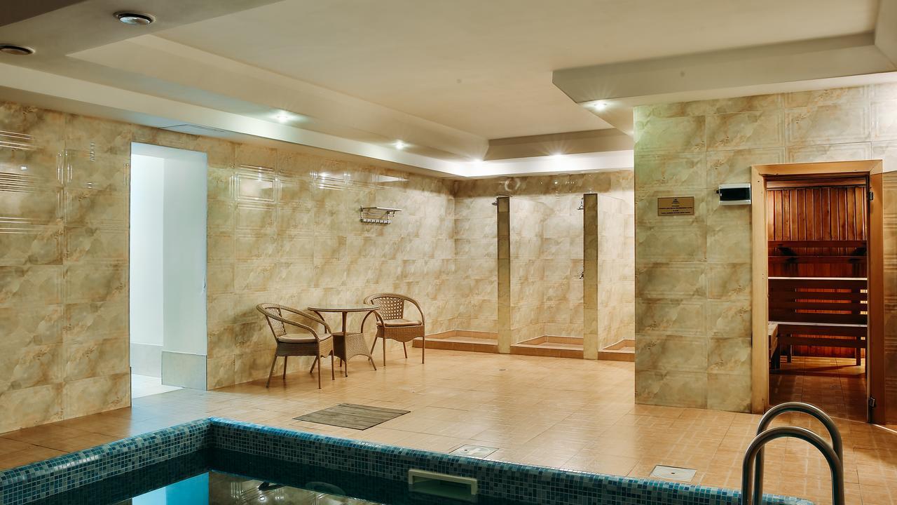 Goldman Empire Hotel Astana Ngoại thất bức ảnh