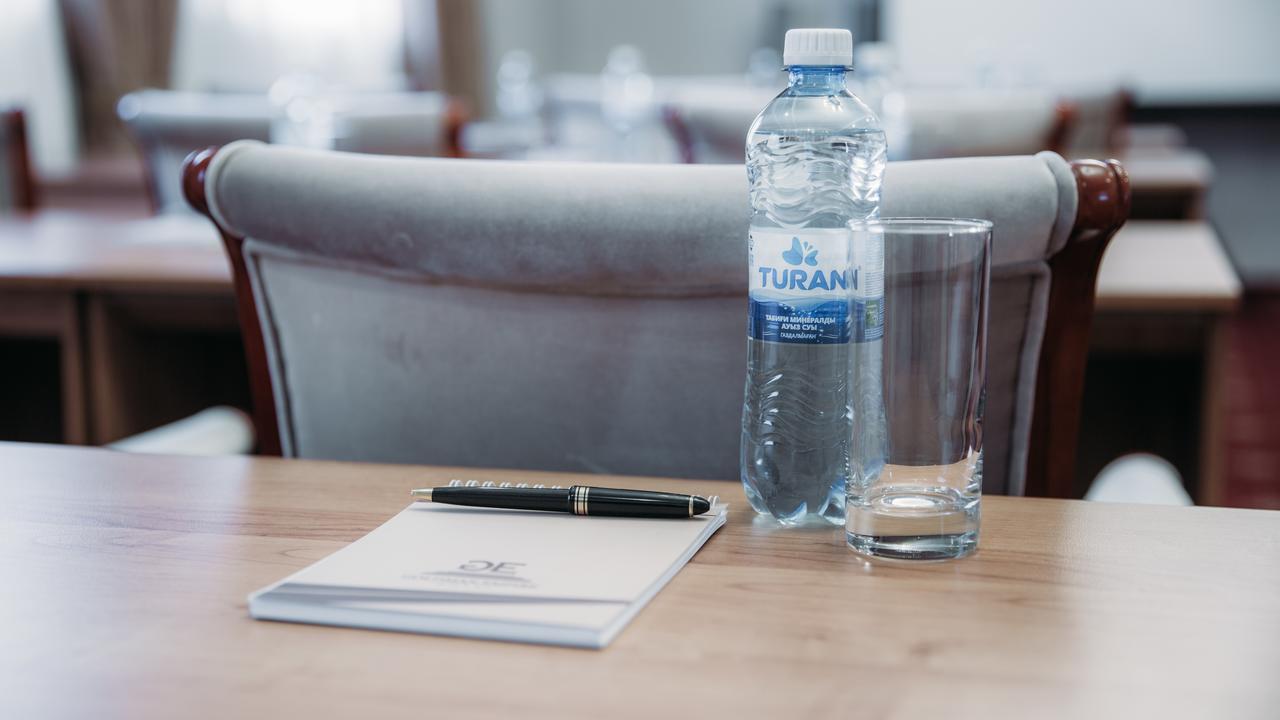 Goldman Empire Hotel Astana Ngoại thất bức ảnh