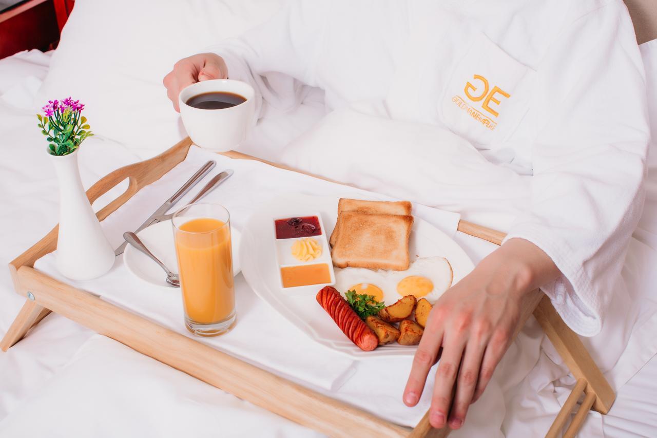 Goldman Empire Hotel Astana Ngoại thất bức ảnh